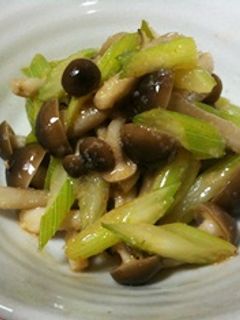 パスタソースで簡単♪セロリしめじ明太和え-レシピのメイン写真