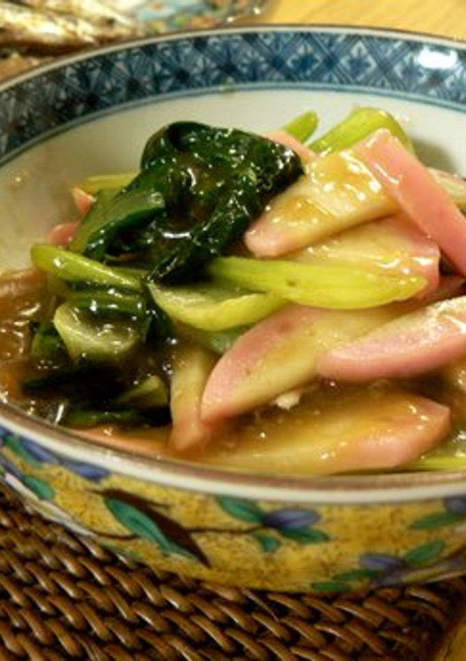 節約・青菜とかまぼこのオイスター炒め-レシピのメイン写真