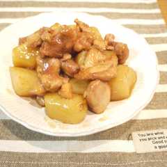รูปของ やわらか～い♡鶏肉とこんにゃくの照り煮