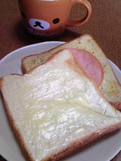 簡単!クリームチーズでデザート風トースト-レシピのメイン写真