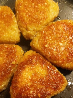 *残りご飯☆香ばしい〜焼きおにぎり*-レシピのメイン写真