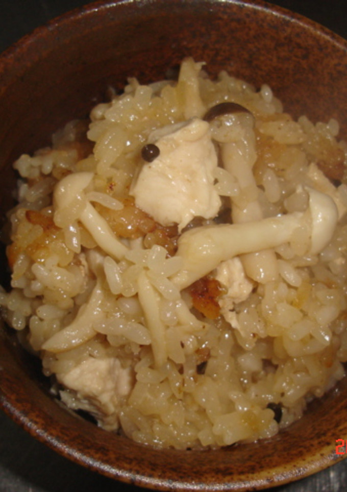 鶏ときのこの炊き込みご飯-レシピのメイン写真