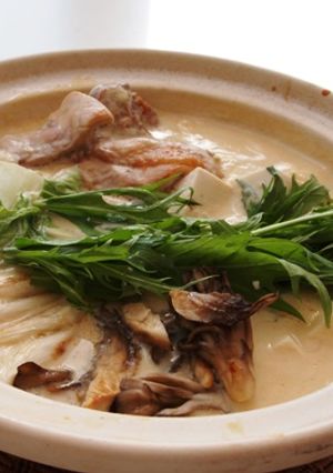 冬に体が温まる♪白味噌豆乳鍋　-レシピのメイン写真