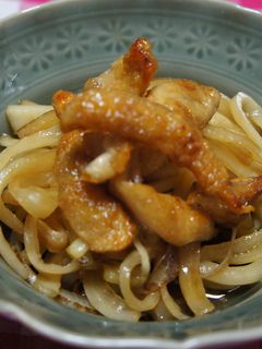 鶏皮と大根皮の炒めもの。-レシピのメイン写真