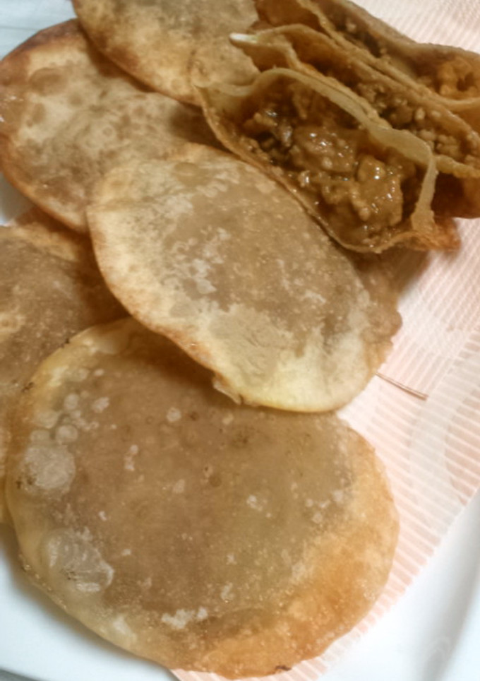 キーマカレーと餃子の皮でサモサ風^_^-レシピのメイン写真