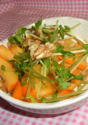 柿と豆苗のさっぱりサラダ❀(水菜でも○)-レシピのメイン写真