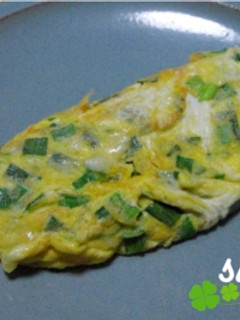 ニラ玉チーズオムレツ-レシピのメイン写真