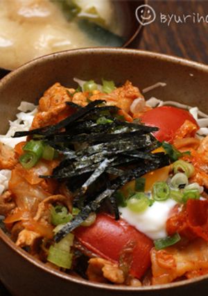 ド～ンと。トマトと生姜の豚キムチ丼-レシピのメイン写真