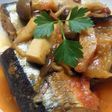 骨までやわらか!さんまのトマト煮込み