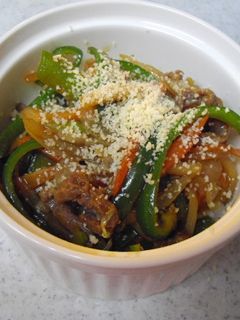青椒肉絲丼-レシピのメイン写真