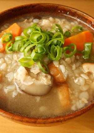 野菜たっぷりであったまる～☆そば米汁-レシピのメイン写真