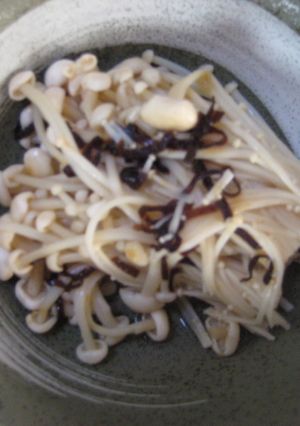 ヘルシー!えのきの塩昆布和え-レシピのメイン写真