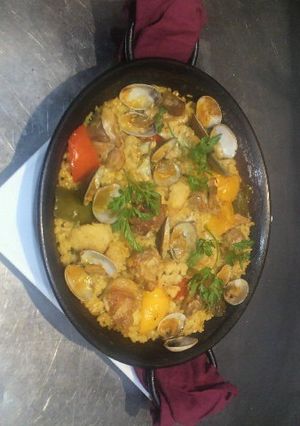 28cmフライパンで鶏とあさりのパエリア-レシピのメイン写真