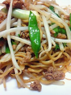 シャキシャキもやしのそぼろ醤油焼きそば-レシピのメイン写真