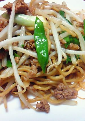 シャキシャキもやしのそぼろ醤油焼きそば-レシピのメイン写真