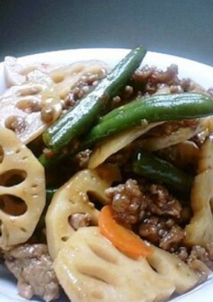 レンコンと挽き肉の炒め物-レシピのメイン写真