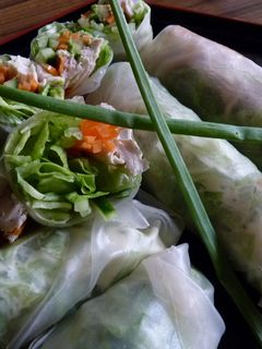 手軽で美味しい◎蒸し鶏の生春巻き-レシピのメイン写真