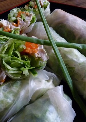 手軽で美味しい◎蒸し鶏の生春巻き-レシピのメイン写真