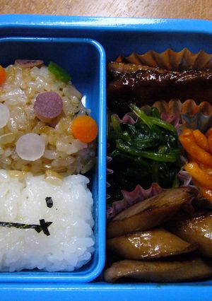 キャラ弁?ドコモダケ弁当☆-レシピのメイン写真