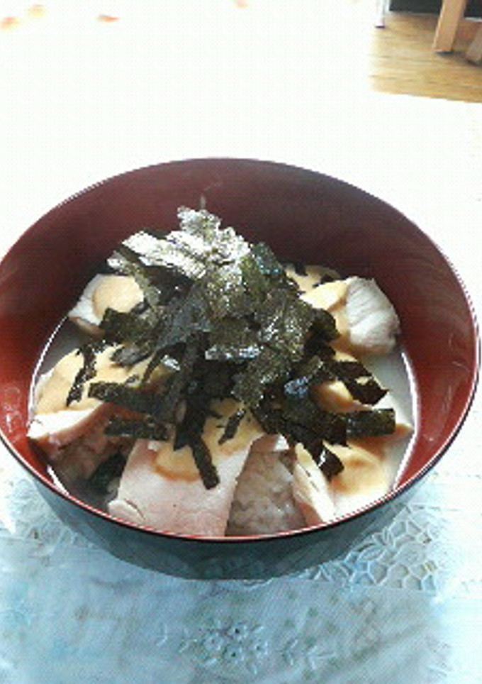 宅飲みの〆に☆蒸し鶏と梅肉のお茶漬-レシピのメイン写真