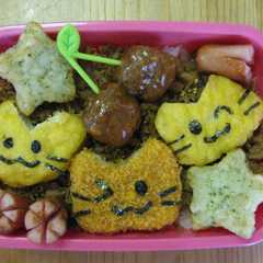 รูปของ ❤キャラ弁❤フライやナゲットで!ネコ弁当