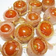 รูปของ プチトマトのベーコン巻き