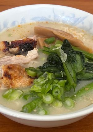 簡単ランチ♡塩焼鶏と小松菜入りラーメン-レシピのメイン写真
