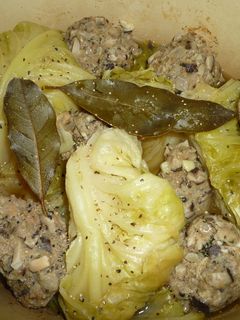 丸ごとキャベツと手作りソーセージの煮込み-レシピのメイン写真