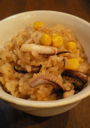 濃厚*:・✫イカとコーンの簡単炊込みご飯-レシピのメイン写真