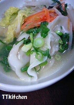 ＊夕飯＊鍋＊根菜たっぷりうちの餃子鍋-レシピのメイン写真