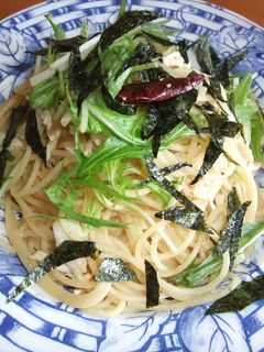 スパゲッティ 水菜と蒸し鶏お味噌なパスタ-レシピのメイン写真
