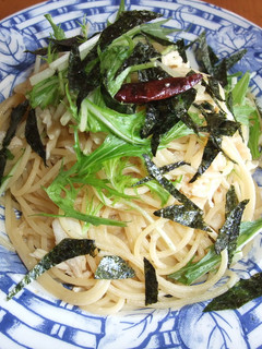 スパゲッティ 水菜と蒸し鶏お味噌なパスタ-レシピのメイン写真