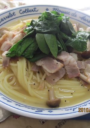 ほうれん草とベーコンのスープパスタ-レシピのメイン写真