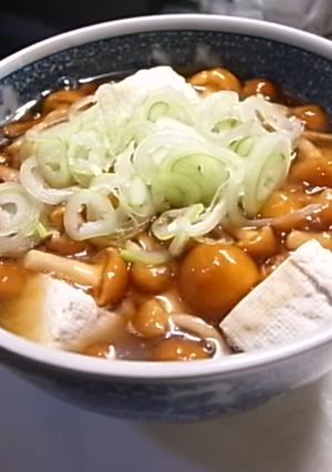 暖かいものが食べたくて、なめこ豆腐-レシピのメイン写真