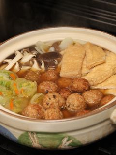 豚肉の揚げ団子と油揚げの鍋♪-レシピのメイン写真
