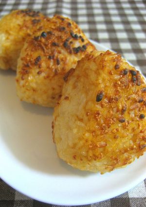 味噌混ぜ込み焼きおにぎり-レシピのメイン写真