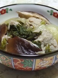 簡単!チンゲン菜と椎茸の熱々つみれ煮-レシピのメイン写真
