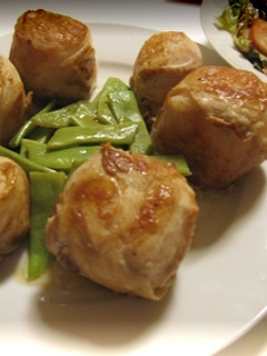 お肉巻き巻き♪オニギリ-レシピのメイン写真
