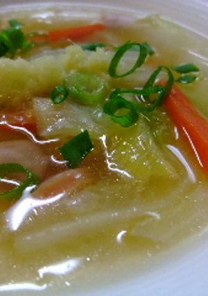 白菜とソーセージの中華風スープ♪-レシピのメイン写真