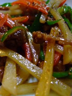 シャキシャキジャガイモ、豚肉炒め♪-レシピのメイン写真