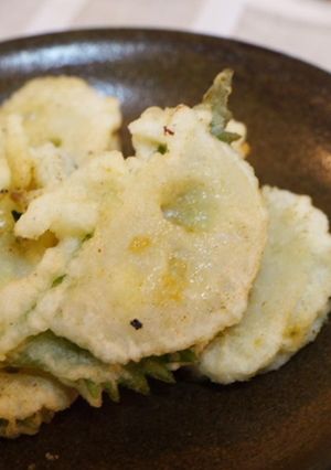 カマンベールチーズと大葉の蓮根はさみ揚げ-レシピのメイン写真