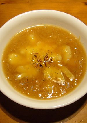♪オニオンスープ♪裏技飴色タマネギで簡単-レシピのメイン写真