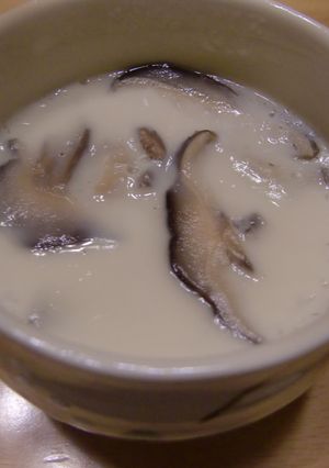 圧力鍋で☆干し椎茸だけの手抜き茶碗蒸し-レシピのメイン写真