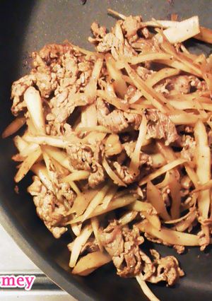 パパの喜ぶお弁当おかず♪牛肉ごぼう炒め♪-レシピのメイン写真