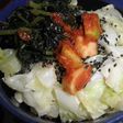 レンジで蒸したキャベツとキムチのビビンバ