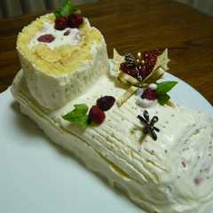 รูปของ チーズロールケーキ(ブッシュドノエル風）
