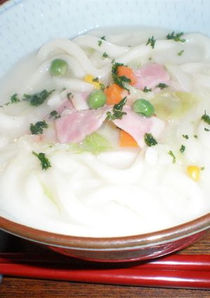 簡単！あつあつふぅふぅ～クリーミーうどん-レシピのメイン写真