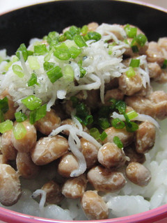 離乳食完了期~大人まで☆納豆じゃこご飯-レシピのメイン写真