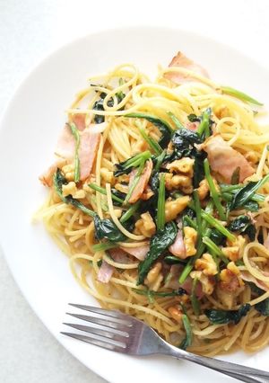 ざくざく胡桃とほうれん草のパスタ-レシピのメイン写真
