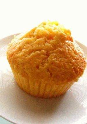 やさしいやさしいたまご味のカップケーキ-レシピのメイン写真